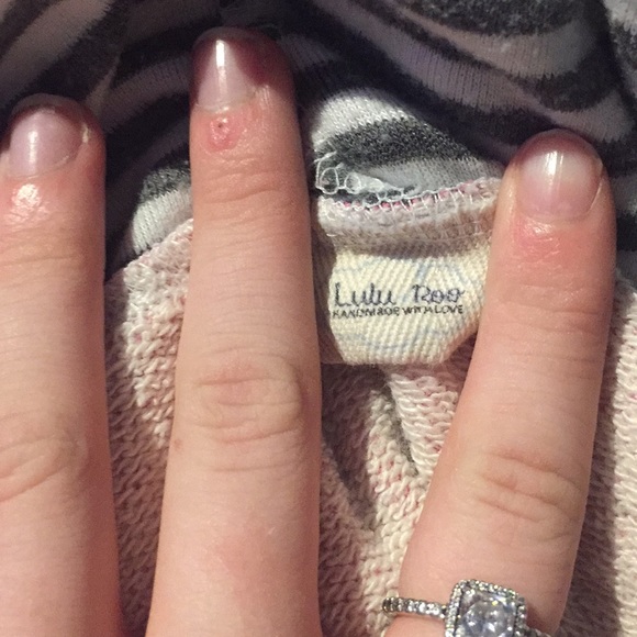 Sweater - Picture 4 of 4